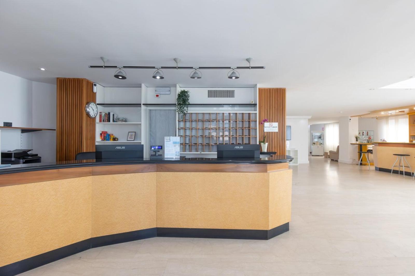 Grand Meeting Hotel Rimini Eksteriør billede